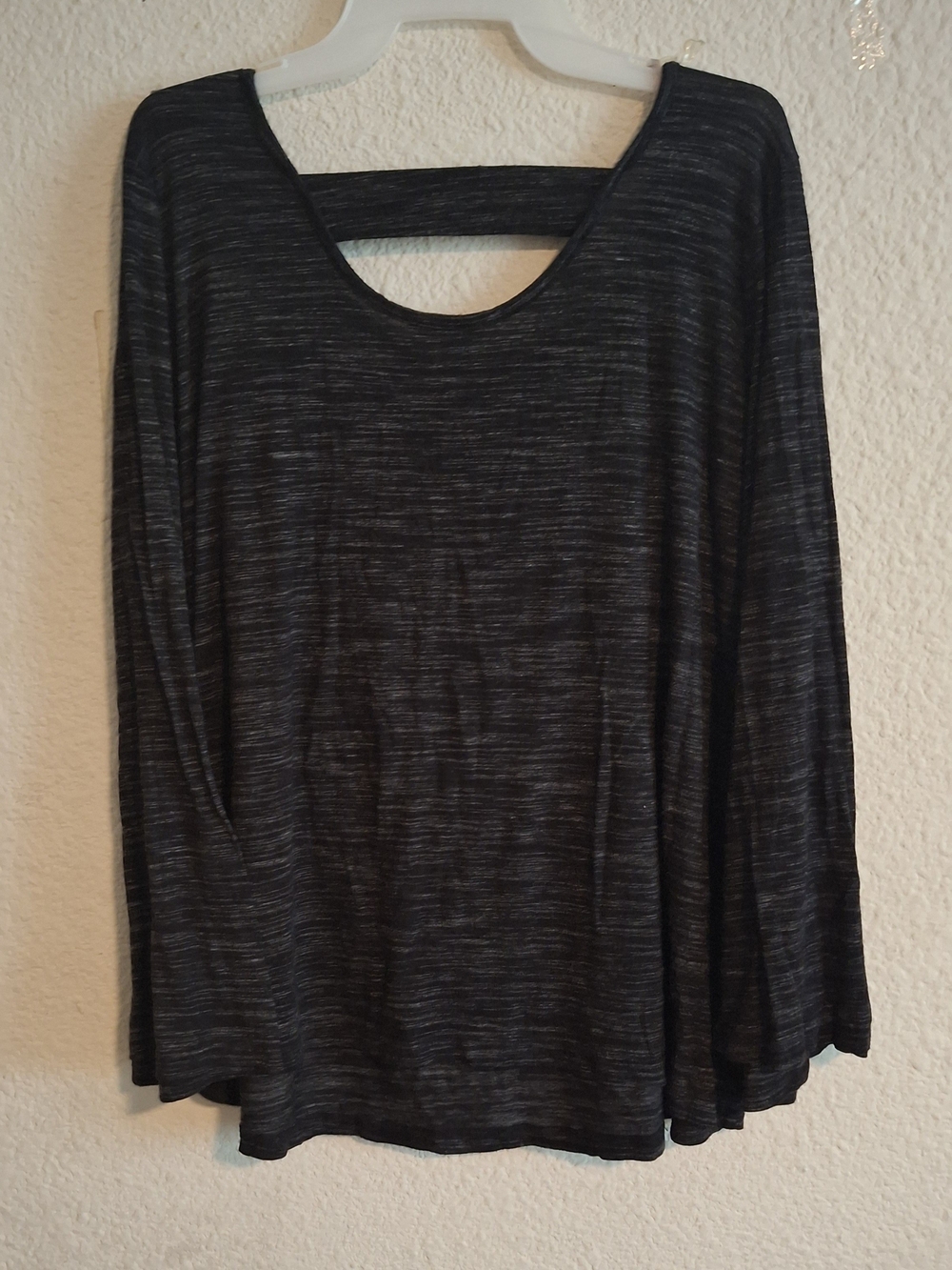 Women’s Black Marbledd Scoop Back Long-Sleeve Top 0X